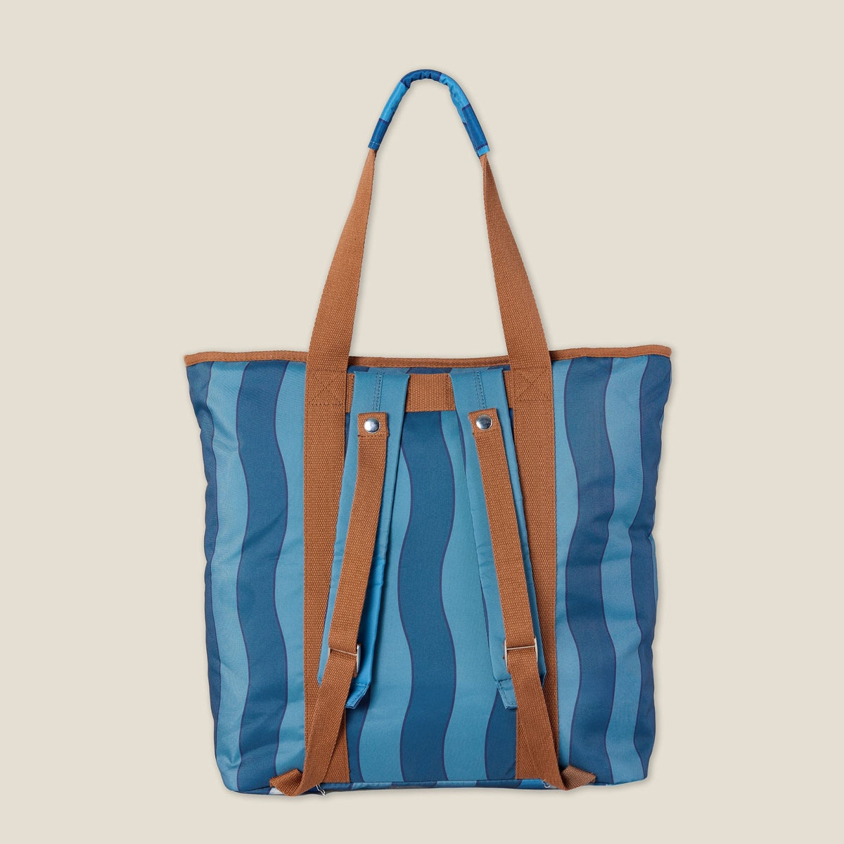 Jagger Tidal beach tote bag, two-tone blue wavy stripe, back view showing backpack straps